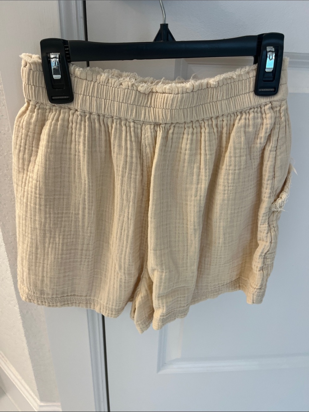 Linen Shorts - Picture 4 of 4